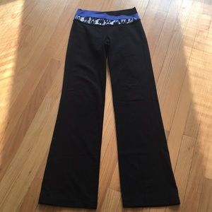 Lululemon Reversible Groove Yoga Pants